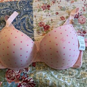 NWT women’s bra, 40D